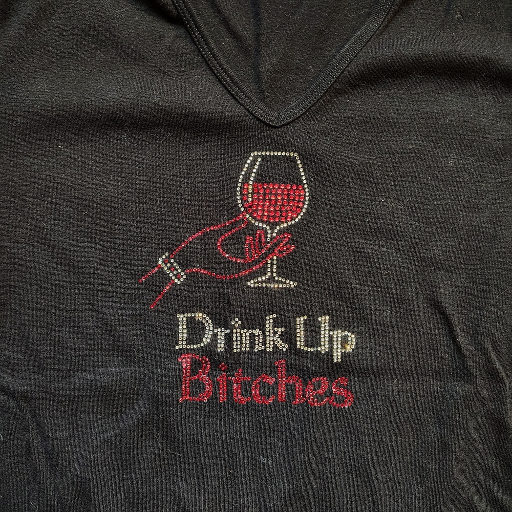 Y2k T-Shirt Rhinestone Bling Black Women's Tee Drink Up Bitches Red Wine Glass - Picture 6 of 8